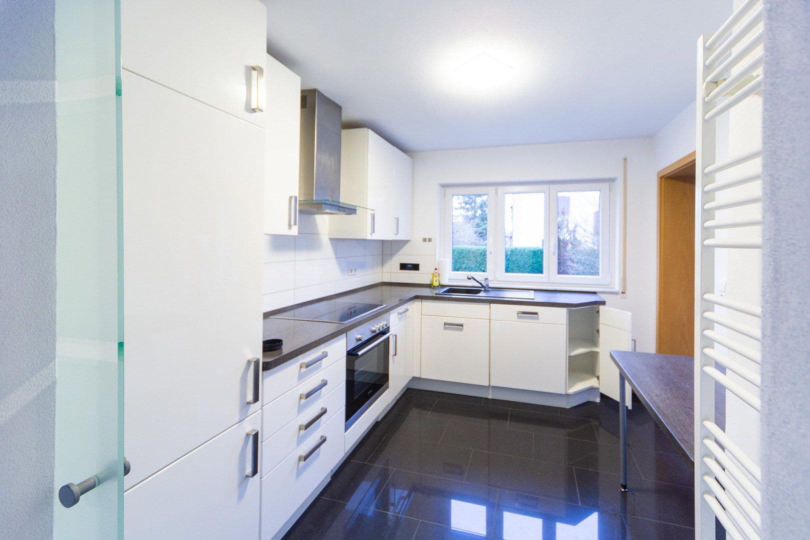 Pronájem bytu 3+1 74 m², Quellenstraße 23, Reutlingen, Bádensko-Württembersko Pronájem bytu 3+1 74 m², Quellenstraße 23, Reutlingen, Bádensko-Württembersko