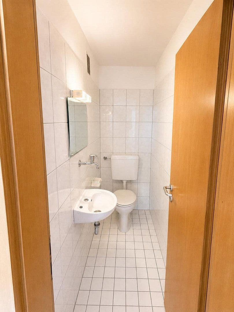 Pronájem bytu 2+1 78 m², Moltkestr. 1-5, Cáchy, Severní Porýní-Vestfálsko Pronájem bytu 2+1 78 m², Moltkestr. 1-5, Cáchy, Severní Porýní-Vestfálsko