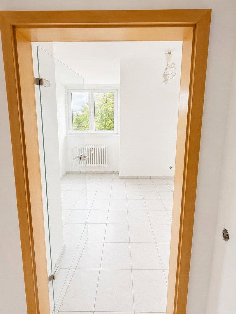 Pronájem bytu 2+1 78 m², Moltkestr. 1-5, Cáchy, Severní Porýní-Vestfálsko Pronájem bytu 2+1 78 m², Moltkestr. 1-5, Cáchy, Severní Porýní-Vestfálsko