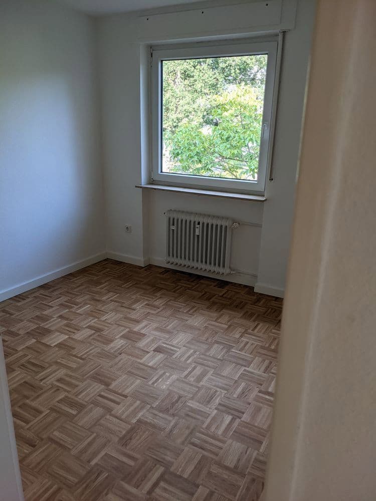 Pronájem bytu 4+1 90 m², Wiesbaden, Hessen Pronájem bytu 4+1 90 m², Wiesbaden, Hessen