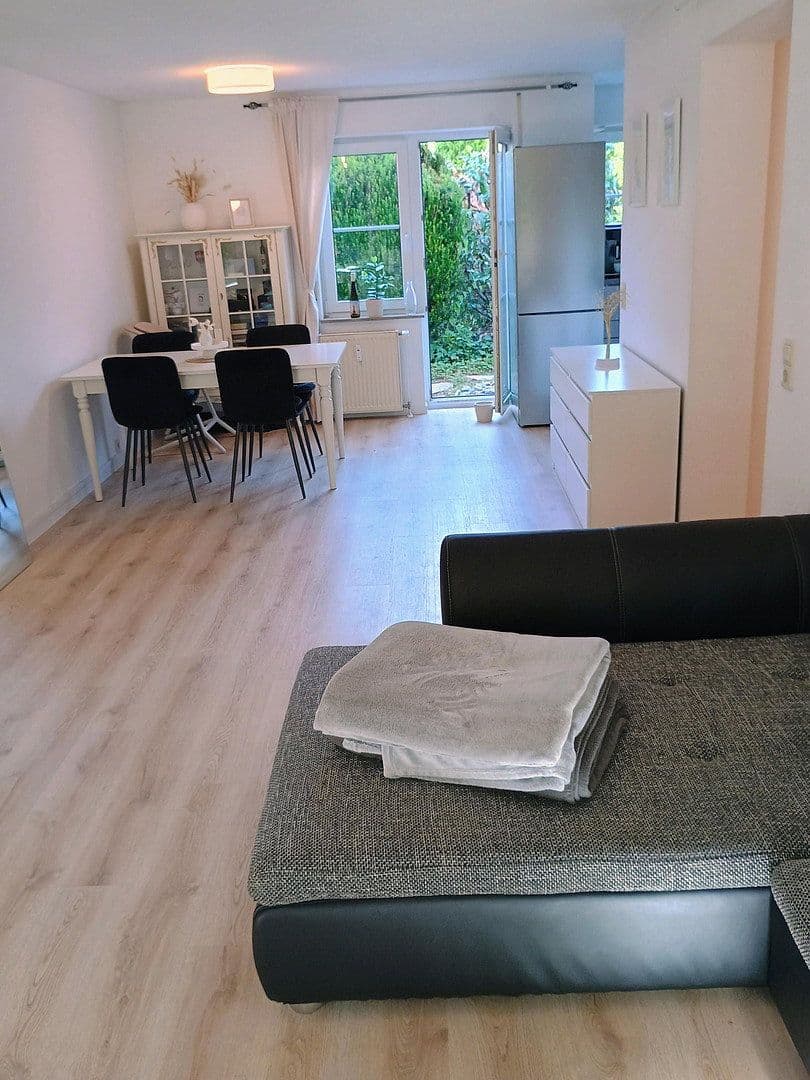 Pronájem bytu 3+1 79 m², Pommerstrasse 54, Kernen im Remstal, Bádensko-Württembersko Pronájem bytu 3+1 79 m², Pommerstrasse 54, Kernen im Remstal, Bádensko-Württembersko