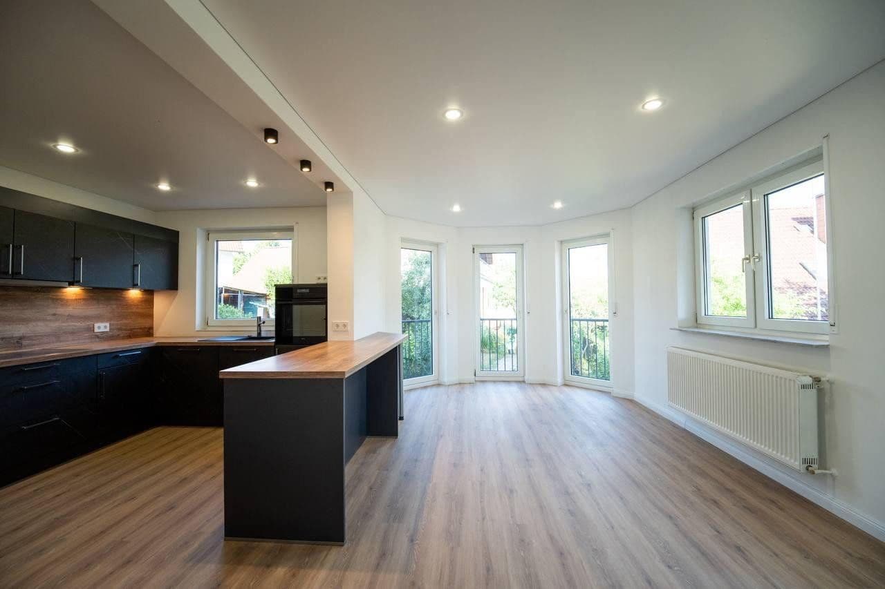 Prodej domu 275 m², pozemek 594 m², Steinwenden, Porýní-Falc Prodej domu 275 m², pozemek 594 m², Steinwenden, Porýní-Falc