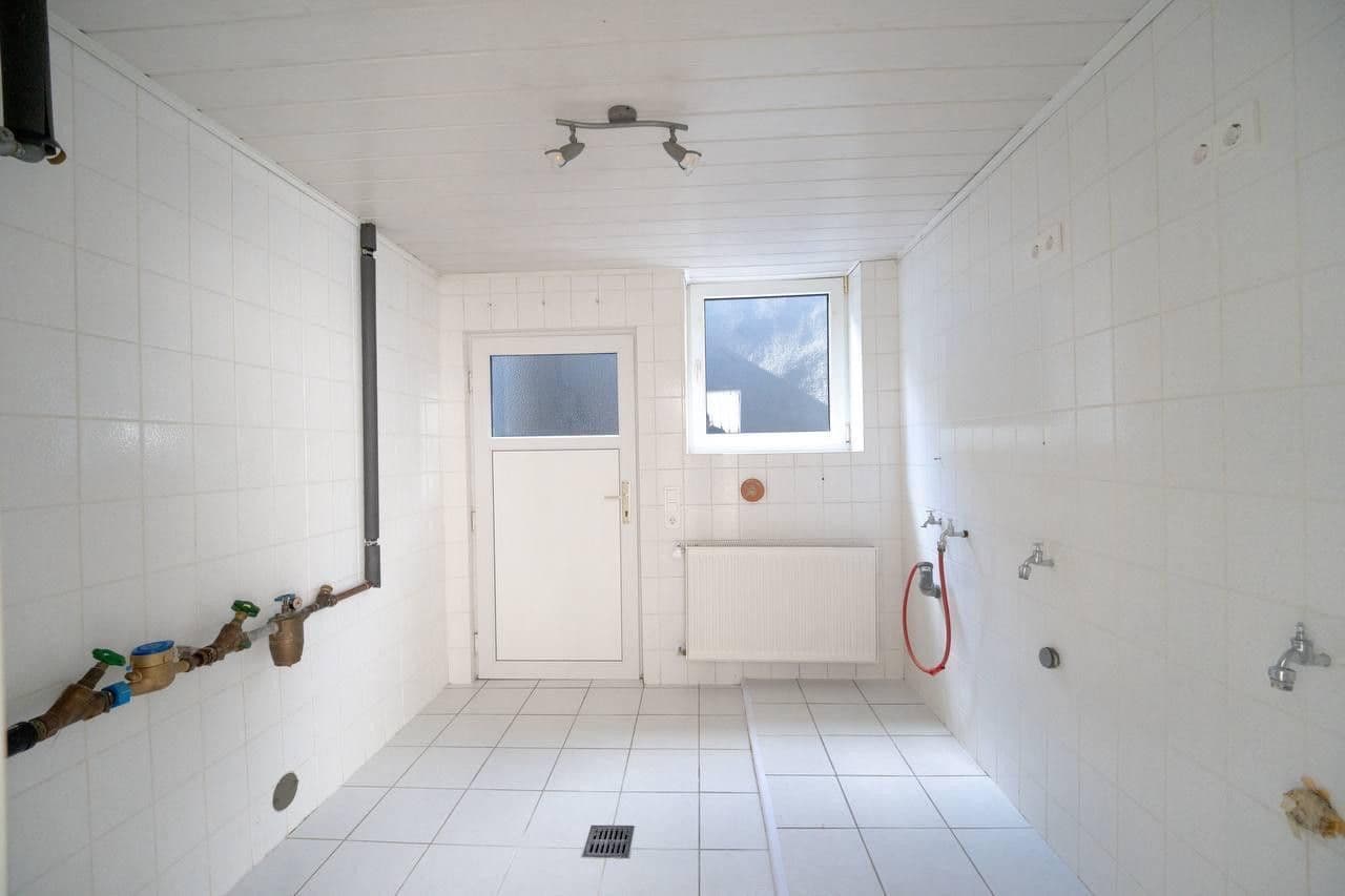 Prodej domu 275 m², pozemek 594 m², Steinwenden, Porýní-Falc Prodej domu 275 m², pozemek 594 m², Steinwenden, Porýní-Falc