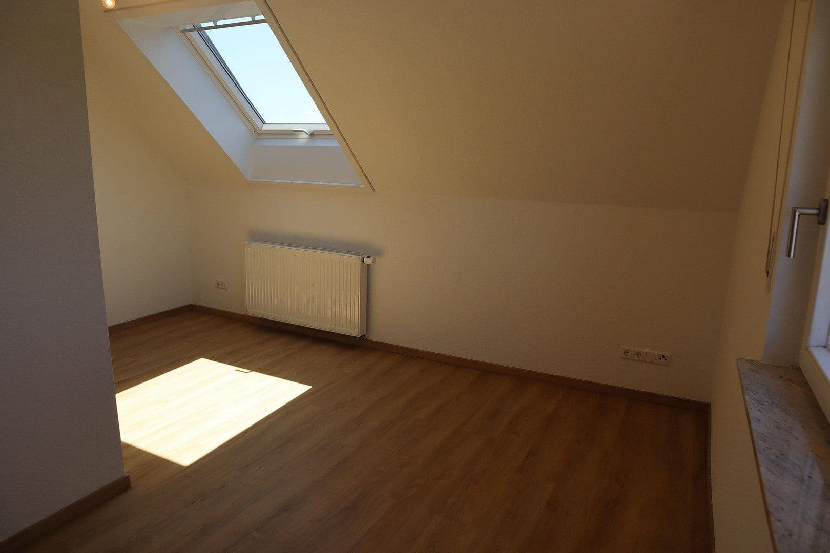 Pronájem domu 125 m², pozemek 311 m², Gerstetten, Bádensko-Württembersko Pronájem domu 125 m², pozemek 311 m², Gerstetten, Bádensko-Württembersko