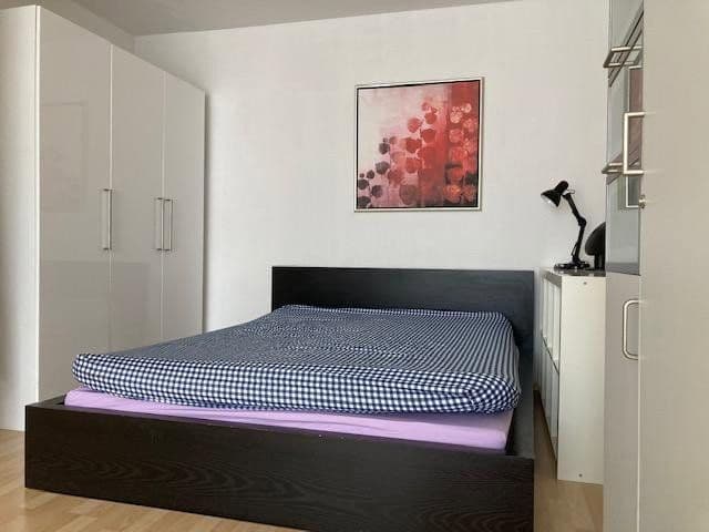 Pronájem bytu 1+1 43 m², Krumme Str. 75, Berlin, Berlín Pronájem bytu 1+1 43 m², Krumme Str. 75, Berlin, Berlín
