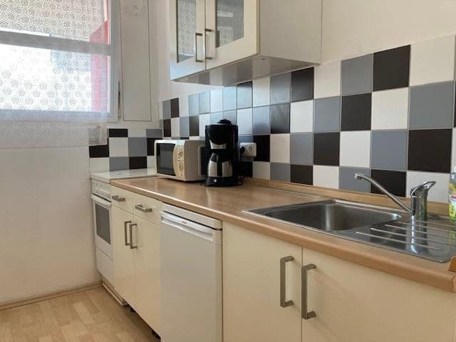 Pronájem bytu 1+1 43 m², Krumme Str. 75, Berlin, Berlín Pronájem bytu 1+1 43 m², Krumme Str. 75, Berlin, Berlín