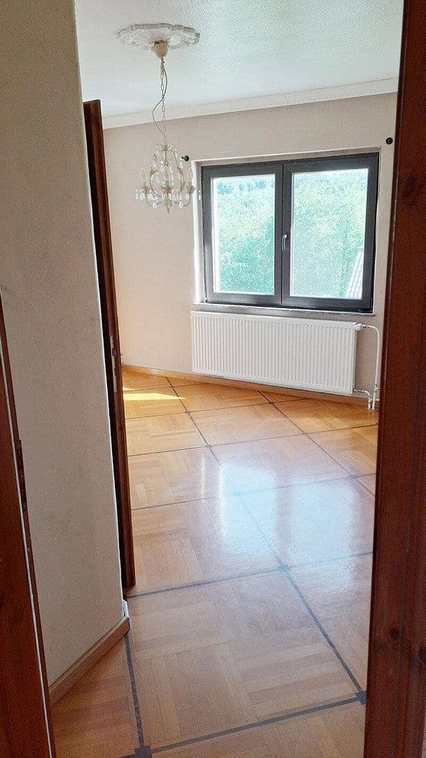 Prodej domu 300 m², pozemek 700 m², Bad Endbach, Hessen Prodej domu 300 m², pozemek 700 m², Bad Endbach, Hessen