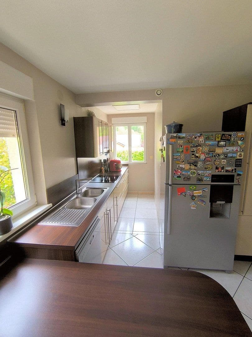 Prodej domu 140 m², pozemek 647 m², Saarbrücken, Země Sársko Prodej domu 140 m², pozemek 647 m², Saarbrücken, Země Sársko
