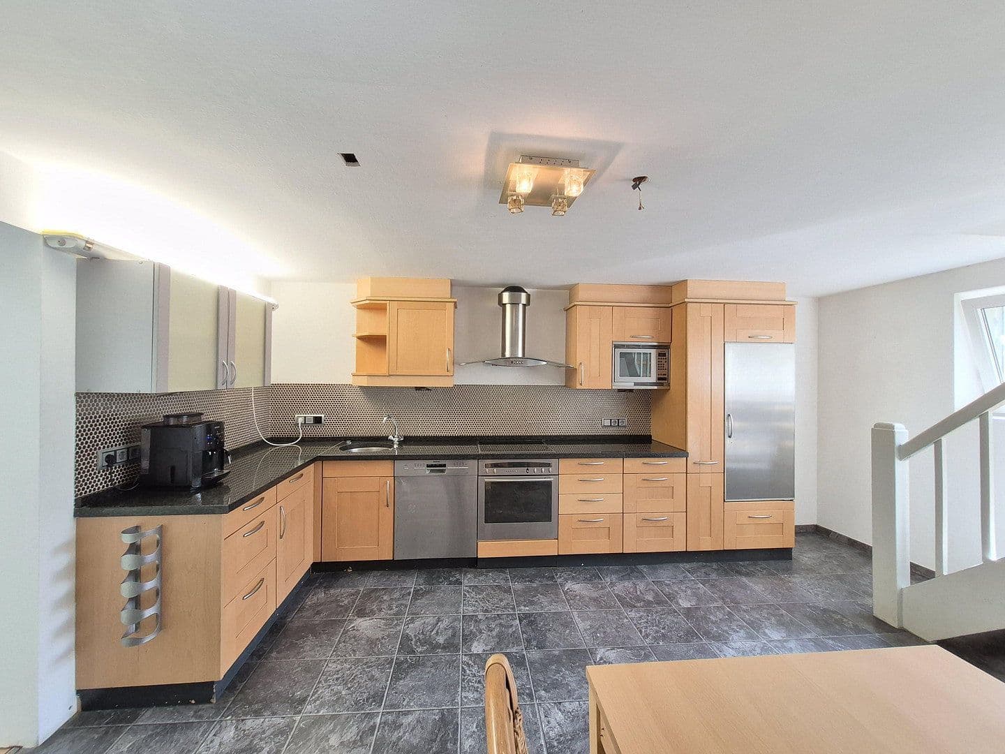 Prodej domu 316 m², pozemek 278 m², Krefeld, Severní Porýní-Vestfálsko Prodej domu 316 m², pozemek 278 m², Krefeld, Severní Porýní-Vestfálsko