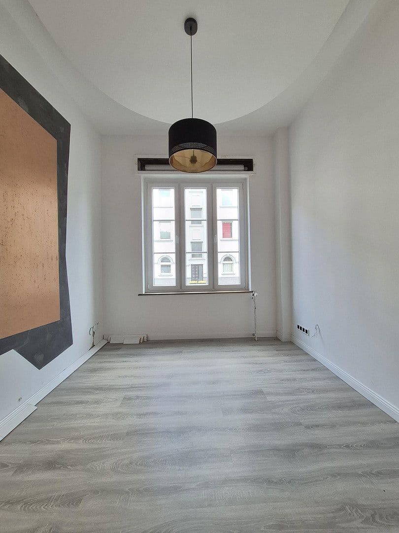Prodej domu 316 m², pozemek 278 m², Krefeld, Severní Porýní-Vestfálsko Prodej domu 316 m², pozemek 278 m², Krefeld, Severní Porýní-Vestfálsko
