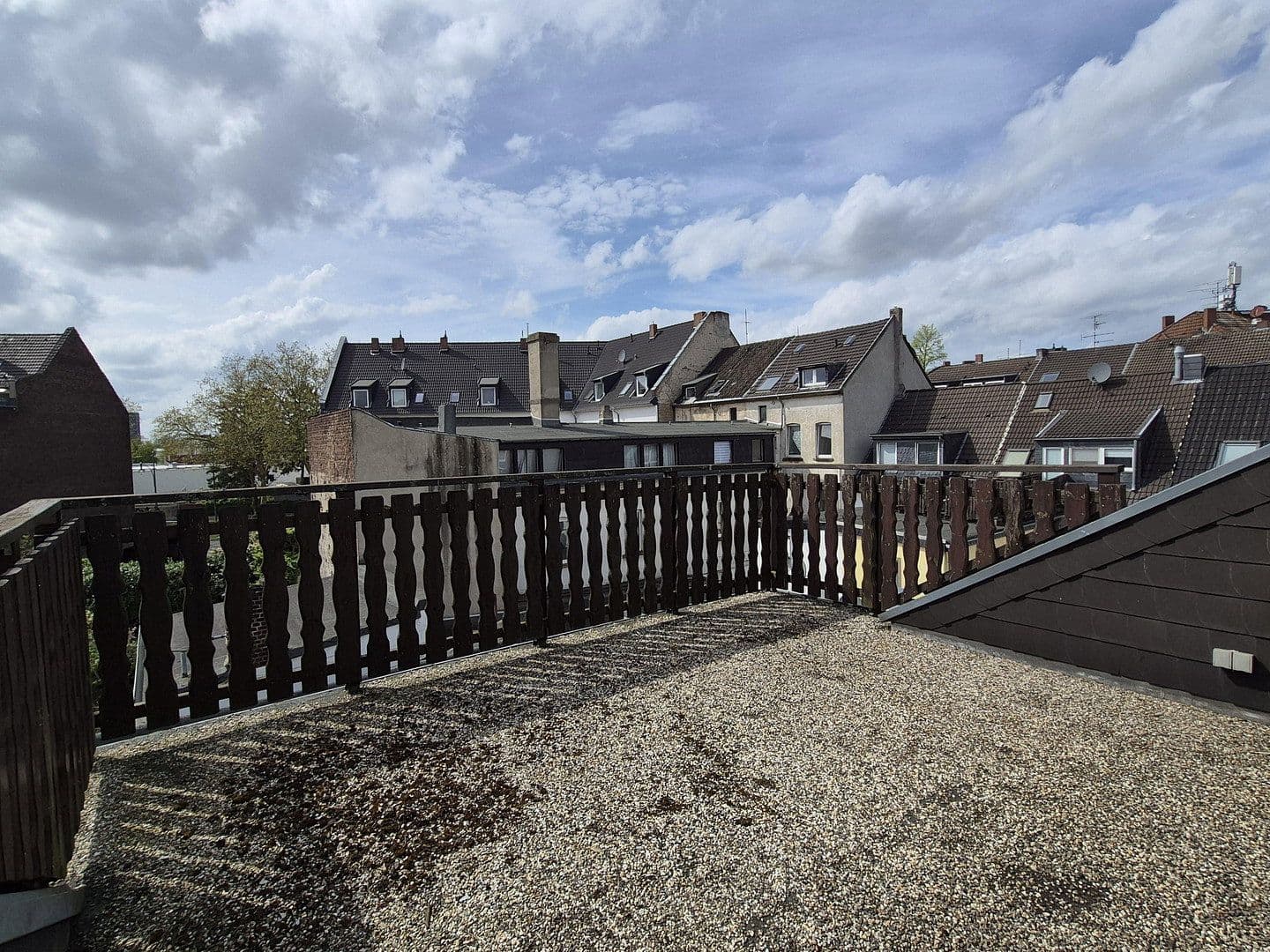 Prodej domu 316 m², pozemek 278 m², Krefeld, Severní Porýní-Vestfálsko Prodej domu 316 m², pozemek 278 m², Krefeld, Severní Porýní-Vestfálsko