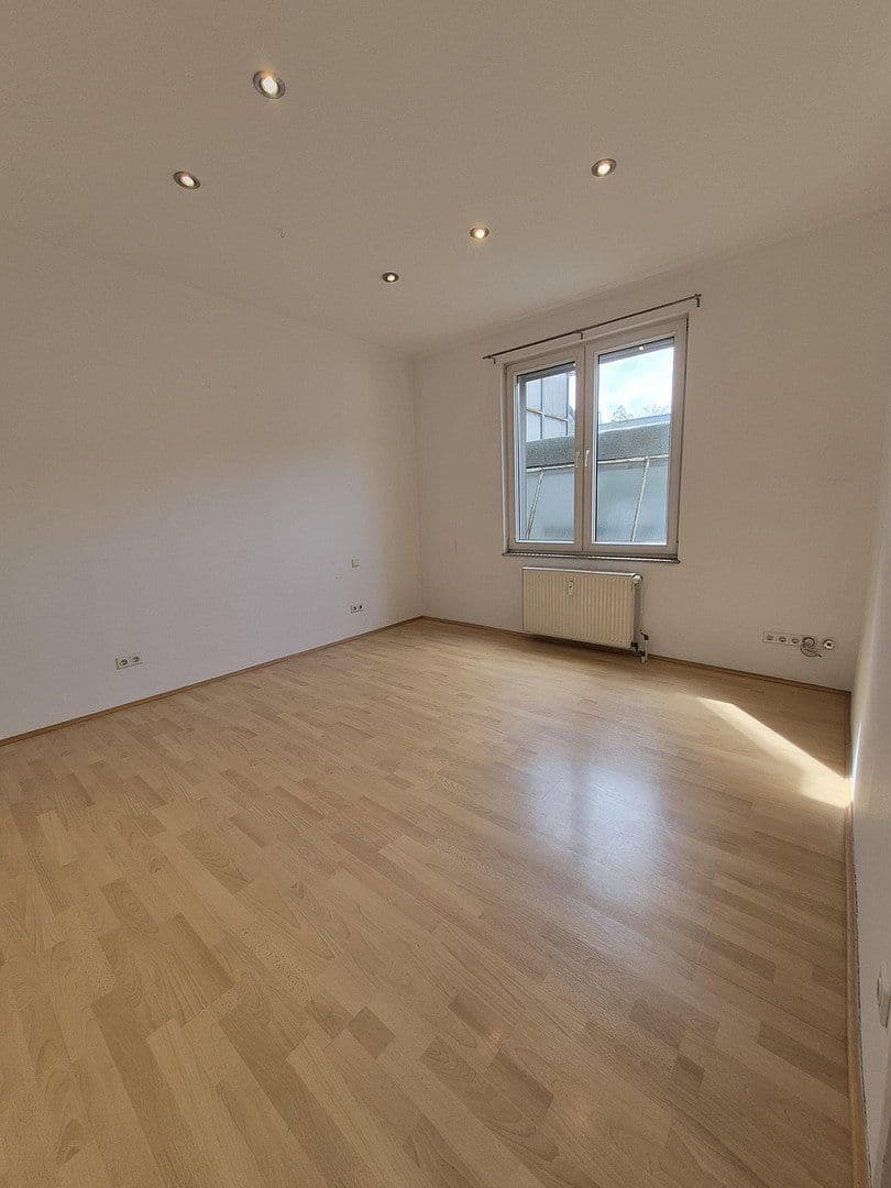 Prodej domu 316 m², pozemek 278 m², Krefeld, Severní Porýní-Vestfálsko Prodej domu 316 m², pozemek 278 m², Krefeld, Severní Porýní-Vestfálsko