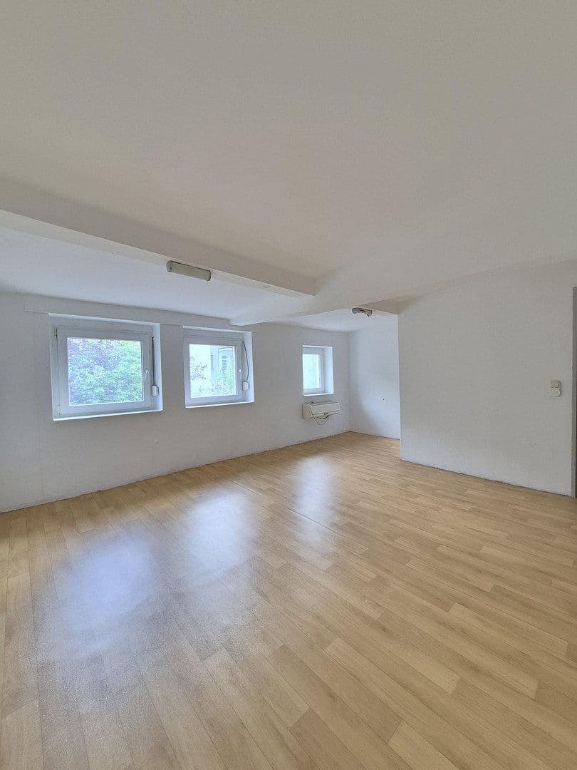 Prodej domu 316 m², pozemek 278 m², Krefeld, Severní Porýní-Vestfálsko Prodej domu 316 m², pozemek 278 m², Krefeld, Severní Porýní-Vestfálsko