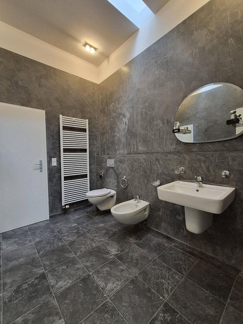 Prodej domu 316 m², pozemek 278 m², Krefeld, Severní Porýní-Vestfálsko Prodej domu 316 m², pozemek 278 m², Krefeld, Severní Porýní-Vestfálsko
