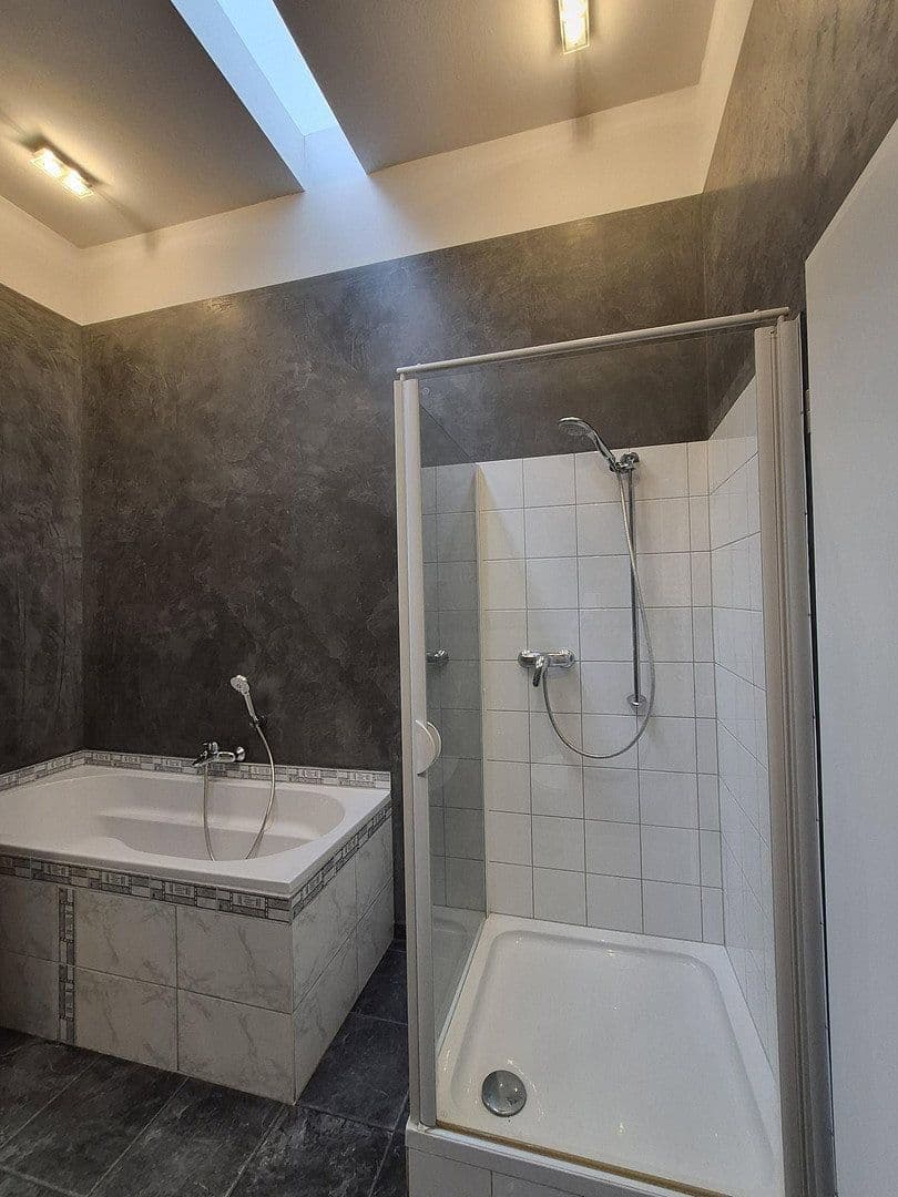 Prodej domu 316 m², pozemek 278 m², Krefeld, Severní Porýní-Vestfálsko Prodej domu 316 m², pozemek 278 m², Krefeld, Severní Porýní-Vestfálsko