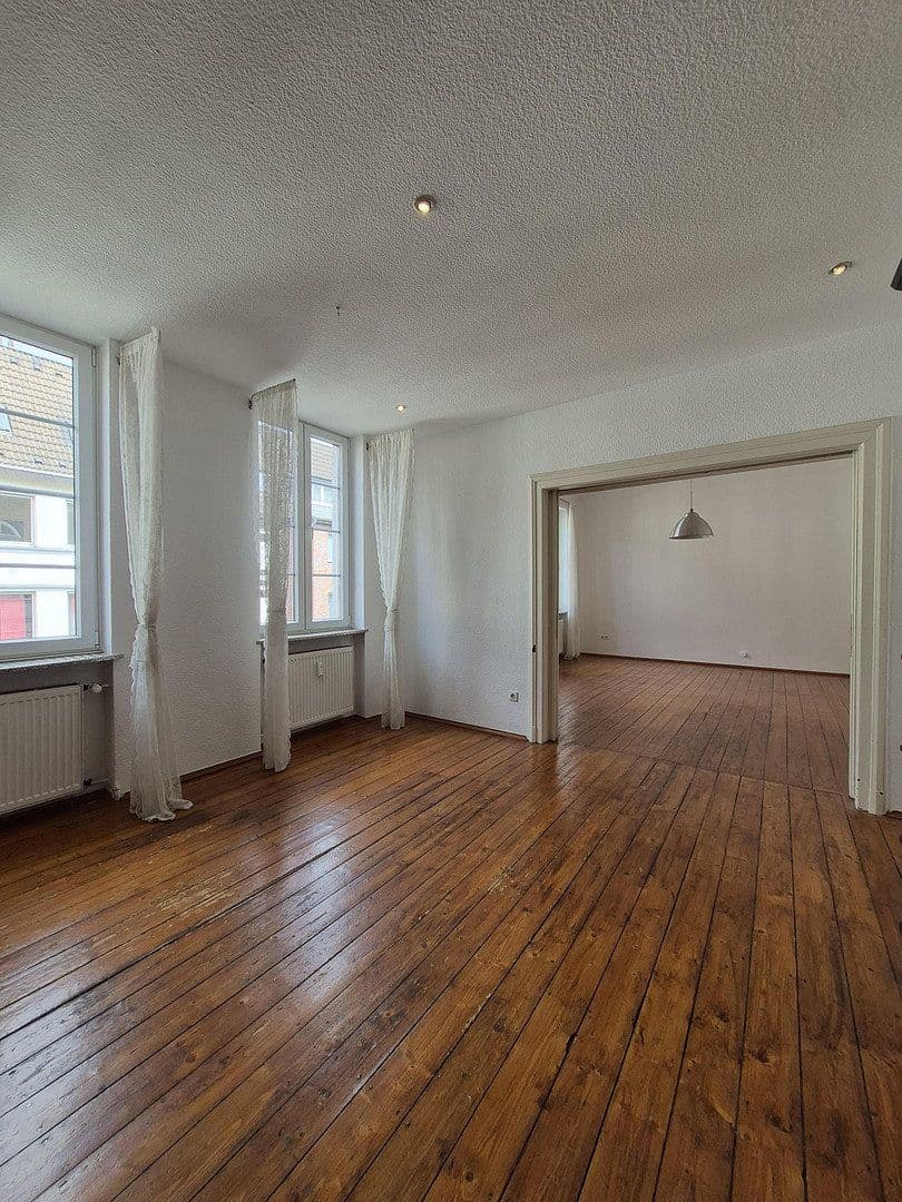 Prodej domu 316 m², pozemek 278 m², Krefeld, Severní Porýní-Vestfálsko Prodej domu 316 m², pozemek 278 m², Krefeld, Severní Porýní-Vestfálsko