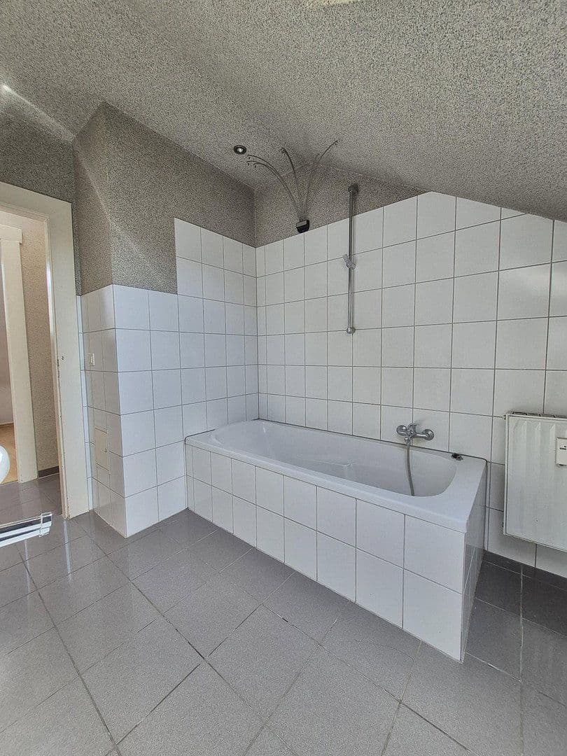 Prodej domu 316 m², pozemek 278 m², Krefeld, Severní Porýní-Vestfálsko Prodej domu 316 m², pozemek 278 m², Krefeld, Severní Porýní-Vestfálsko