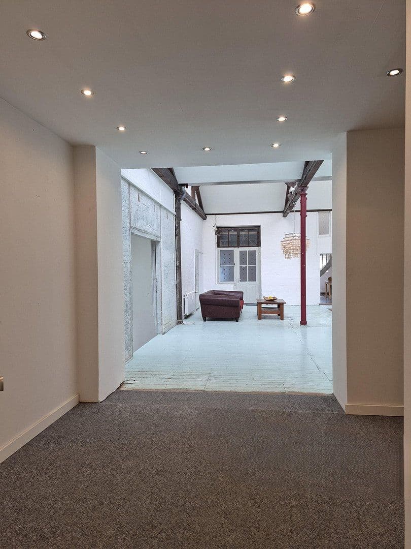 Prodej domu 316 m², pozemek 278 m², Krefeld, Severní Porýní-Vestfálsko Prodej domu 316 m², pozemek 278 m², Krefeld, Severní Porýní-Vestfálsko