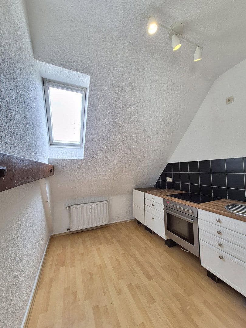 Prodej domu 316 m², pozemek 278 m², Krefeld, Severní Porýní-Vestfálsko Prodej domu 316 m², pozemek 278 m², Krefeld, Severní Porýní-Vestfálsko