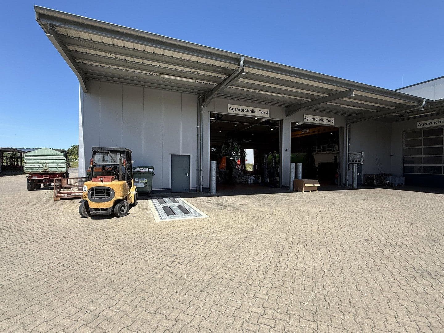 Prodej nebytového prostoru 25.499 m², An der Bundesstraße 1, Ilsede, Dolní Sasko Prodej nebytového prostoru 25.499 m², An der Bundesstraße 1, Ilsede, Dolní Sasko