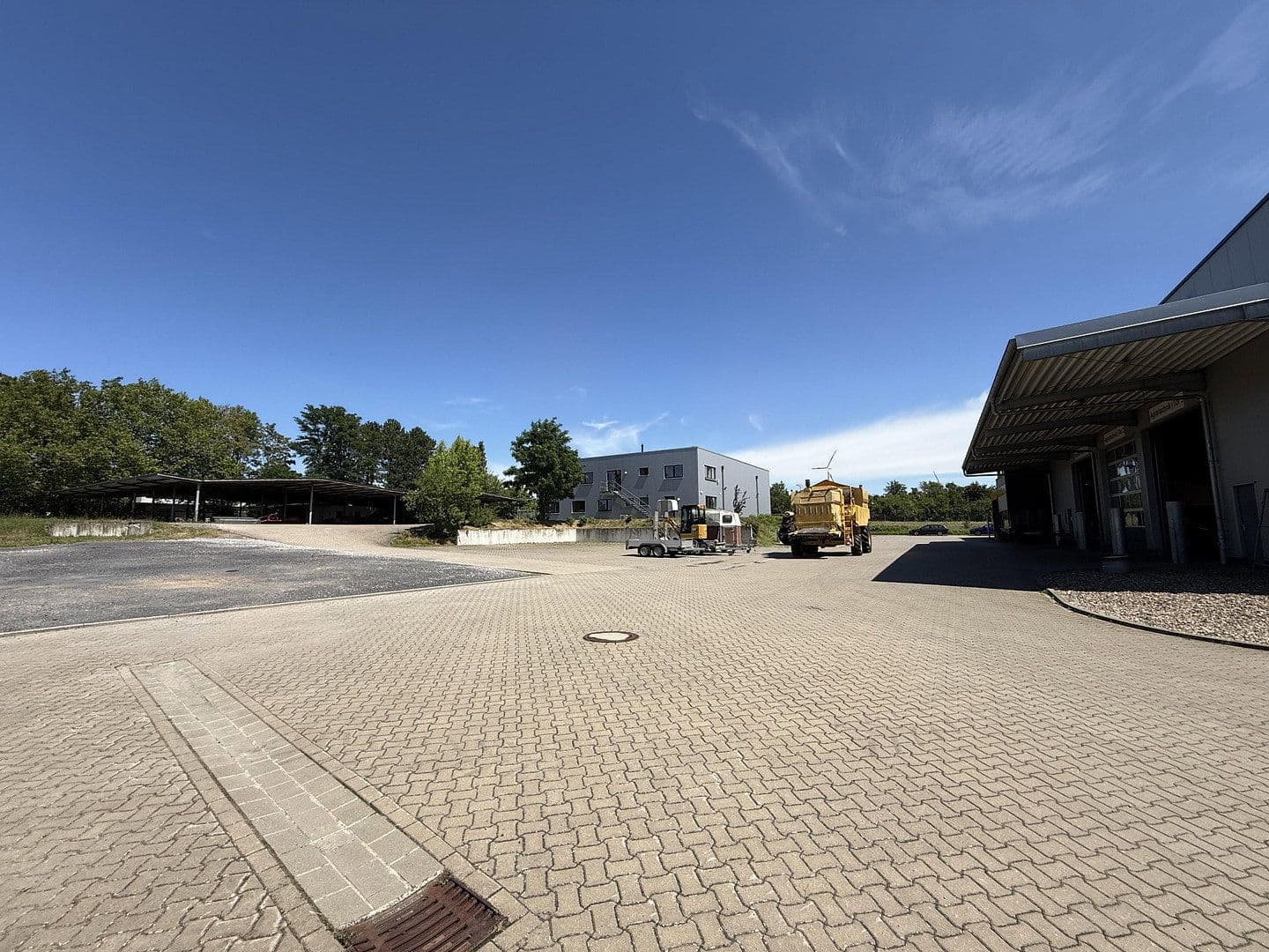 Prodej nebytového prostoru 25.499 m², An der Bundesstraße 1, Ilsede, Dolní Sasko Prodej nebytového prostoru 25.499 m², An der Bundesstraße 1, Ilsede, Dolní Sasko