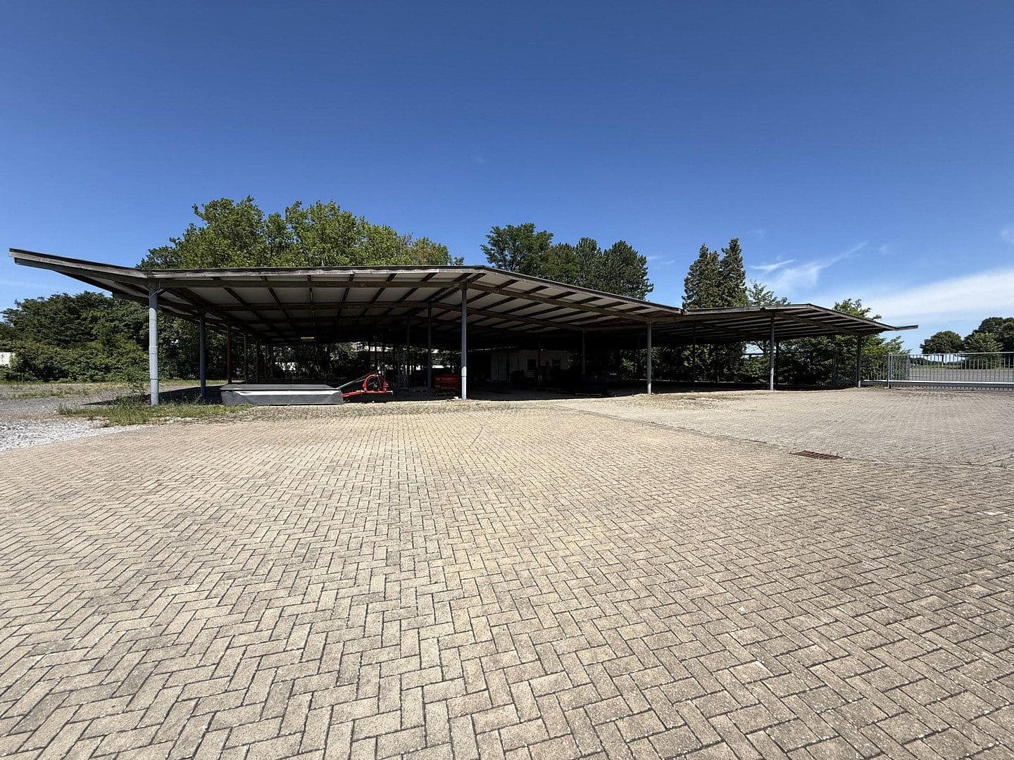 Prodej nebytového prostoru 25.499 m², An der Bundesstraße 1, Ilsede, Dolní Sasko Prodej nebytového prostoru 25.499 m², An der Bundesstraße 1, Ilsede, Dolní Sasko