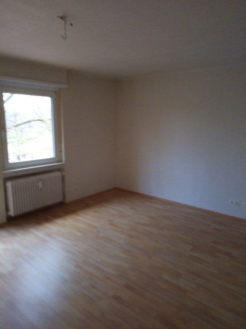 Pronájem bytu 4+1 105 m², Zweibrücken, Porýní-Falc Pronájem bytu 4+1 105 m², Zweibrücken, Porýní-Falc