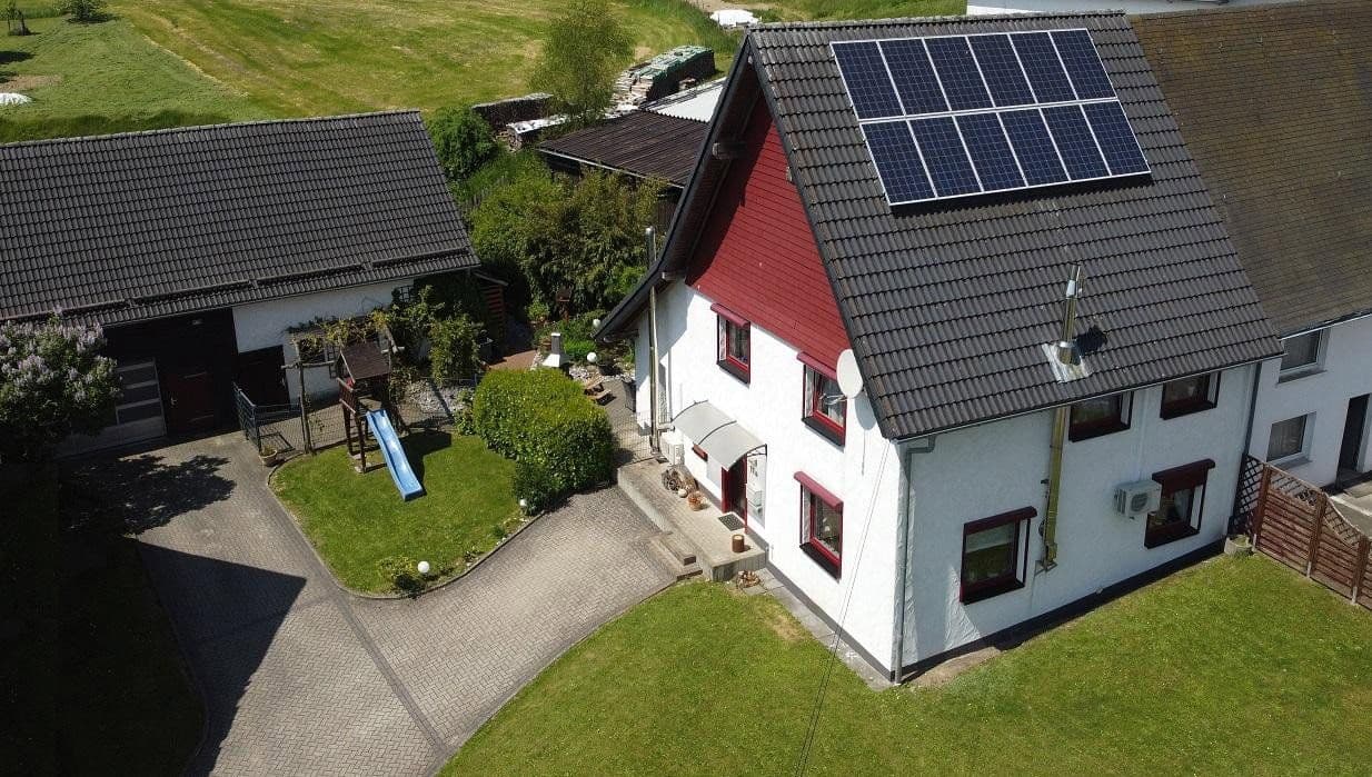 Prodej domu 164 m², pozemek 1.033 m², Am Schürenfeld 11a, Bergneustadt, Severní Porýní-Vestfálsko Prodej domu 164 m², pozemek 1.033 m², Am Schürenfeld 11a, Bergneustadt, Severní Porýní-Vestfálsko