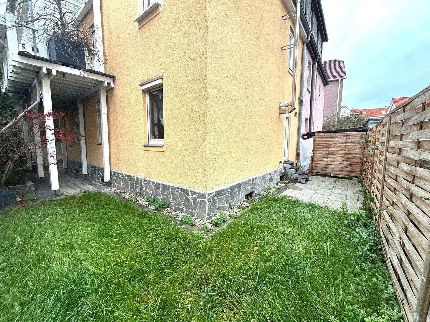 Pronájem domu 146 m², pozemek 162 m², Holzgrundstraße 17/2, Kornwestheim, Bádensko-Württembersko Pronájem domu 146 m², pozemek 162 m², Holzgrundstraße 17/2, Kornwestheim, Bádensko-Württembersko