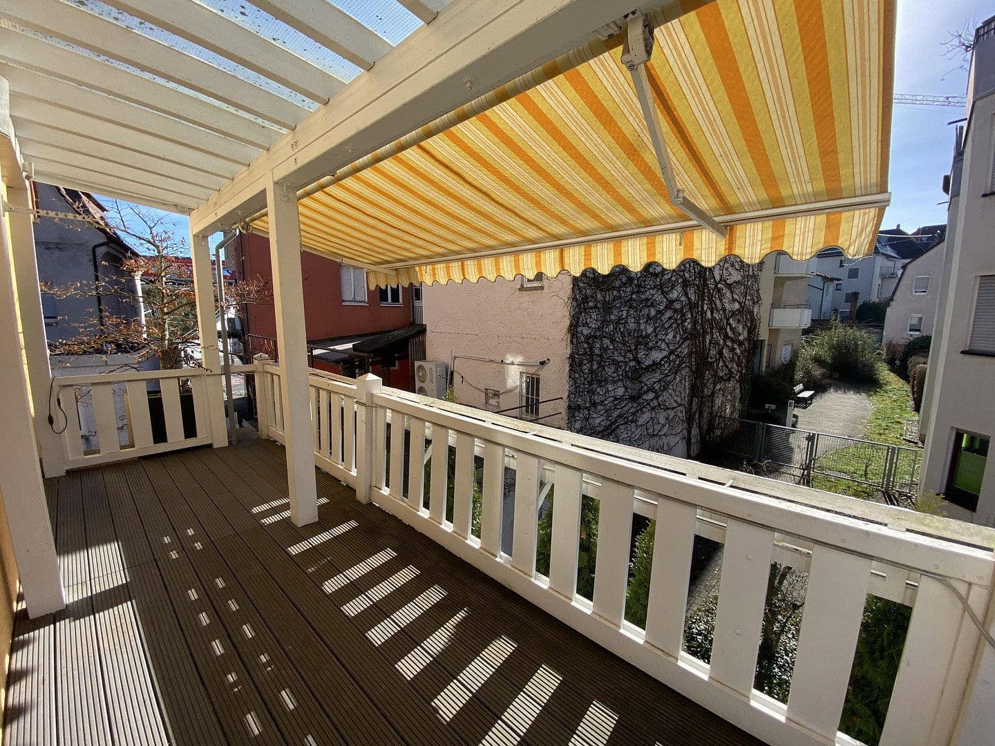 Pronájem domu 146 m², pozemek 162 m², Holzgrundstraße 17/2, Kornwestheim, Bádensko-Württembersko Pronájem domu 146 m², pozemek 162 m², Holzgrundstraße 17/2, Kornwestheim, Bádensko-Württembersko