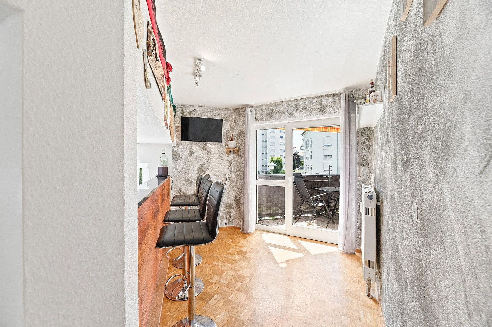 Pronájem bytu 4+1 109 m², Leonberg, Bádensko-Württembersko Pronájem bytu 4+1 109 m², Leonberg, Bádensko-Württembersko