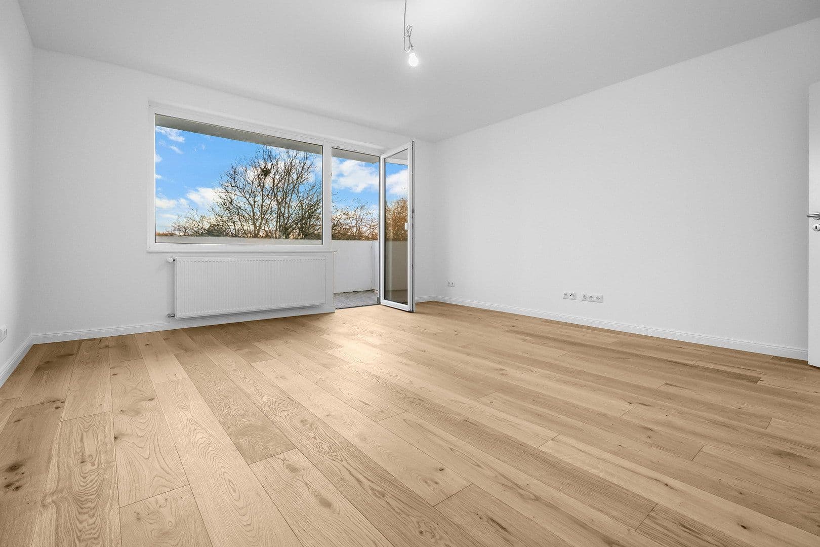 Pronájem bytu 2+1 56 m², Berliner Straße 11, Hannover, Dolní Sasko Pronájem bytu 2+1 56 m², Berliner Straße 11, Hannover, Dolní Sasko