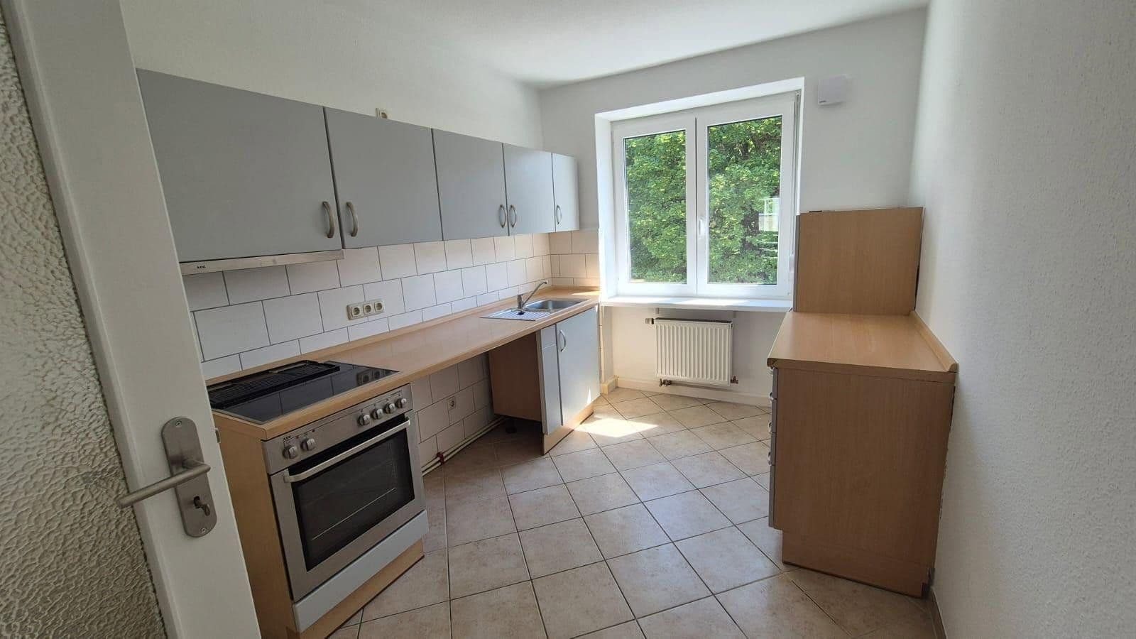 Pronájem bytu 3+1 74 m², Von-der-Tann-Straße 139, Nürnberg, Bavorsko Pronájem bytu 3+1 74 m², Von-der-Tann-Straße 139, Nürnberg, Bavorsko