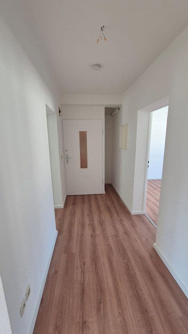 Pronájem bytu 3+1 74 m², Von-der-Tann-Straße 139, Nürnberg, Bavorsko Pronájem bytu 3+1 74 m², Von-der-Tann-Straße 139, Nürnberg, Bavorsko
