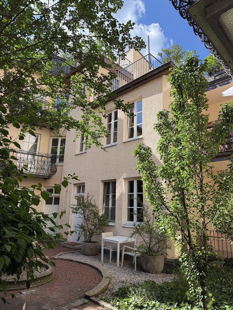 Prodej bytu 2+1 78 m², München, Bavorsko Prodej bytu 2+1 78 m², München, Bavorsko