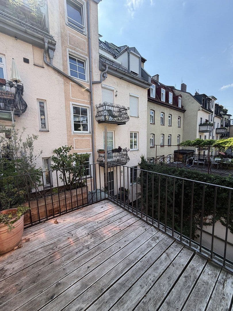 Prodej bytu 2+1 78 m², München, Bavorsko Prodej bytu 2+1 78 m², München, Bavorsko