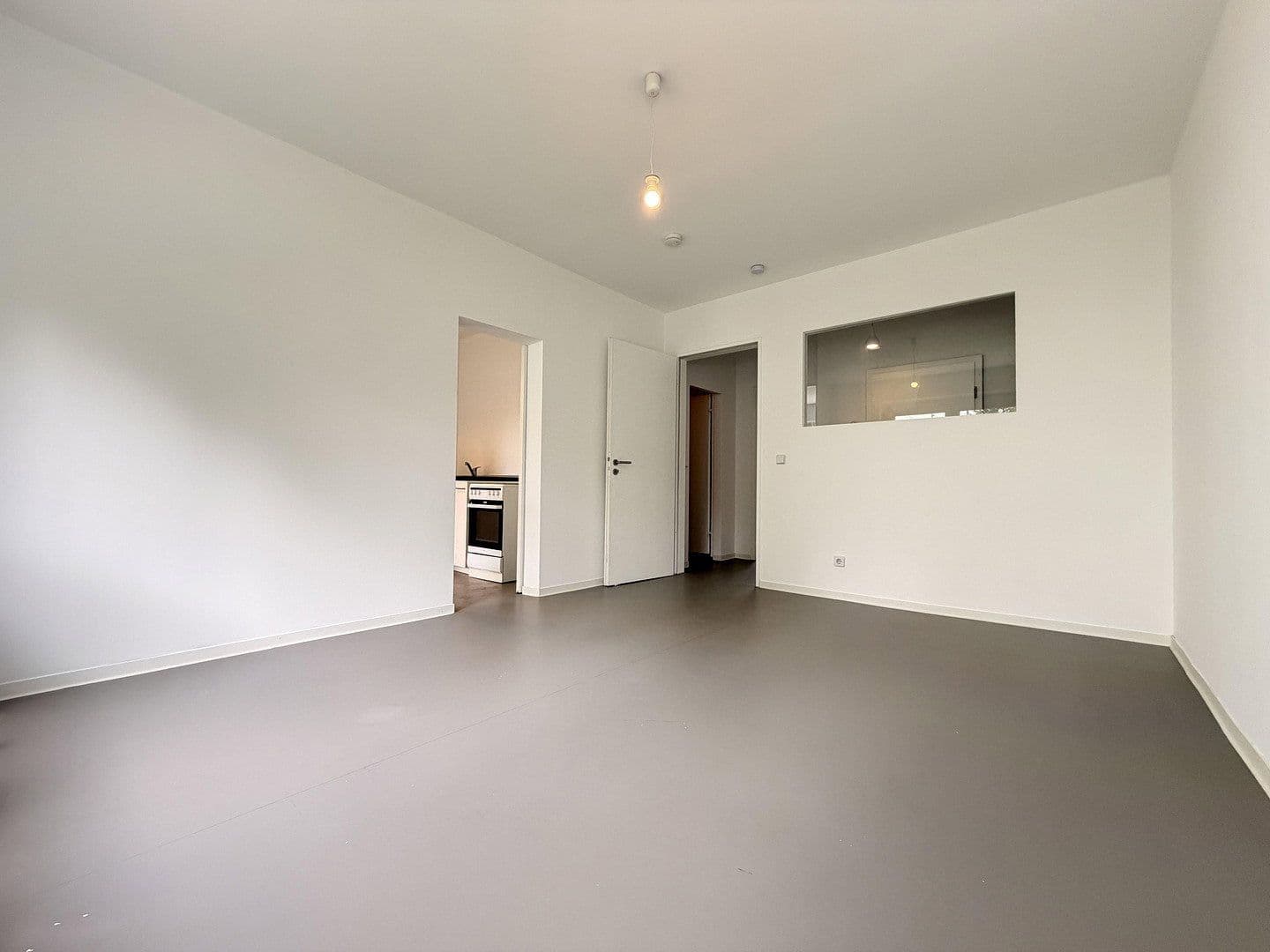 Prodej bytu 2+1 51 m², Neubrandenburger Straße 68, Berlin, Berlín Prodej bytu 2+1 51 m², Neubrandenburger Straße 68, Berlin, Berlín