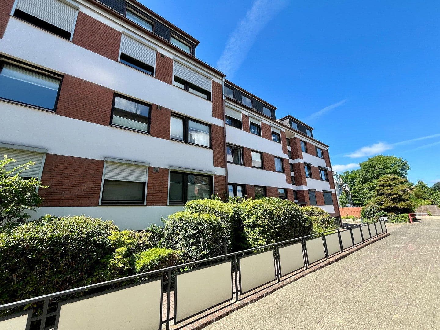 Prodej bytu 4+1 100 m², Scharnhorststraße 15a, Bremen, Bremen Prodej bytu 4+1 100 m², Scharnhorststraße 15a, Bremen, Bremen