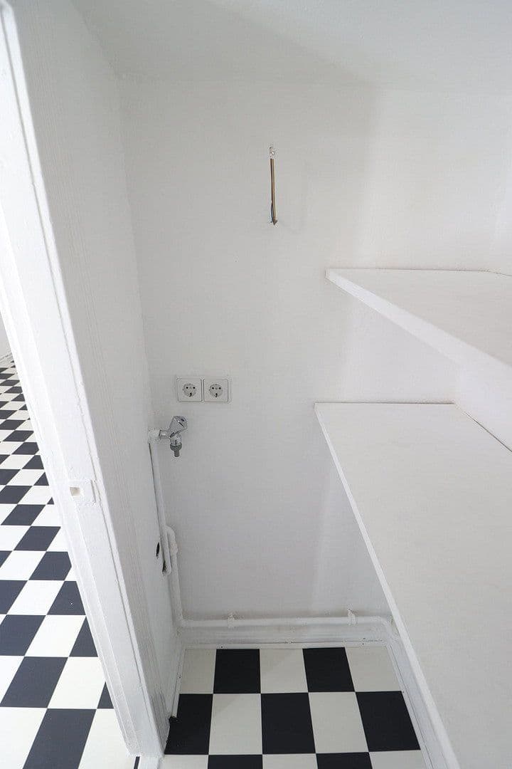 Pronájem bytu 2+1 62 m², Antwerpener Str. 00, Berlin, Berlín Pronájem bytu 2+1 62 m², Antwerpener Str. 00, Berlin, Berlín