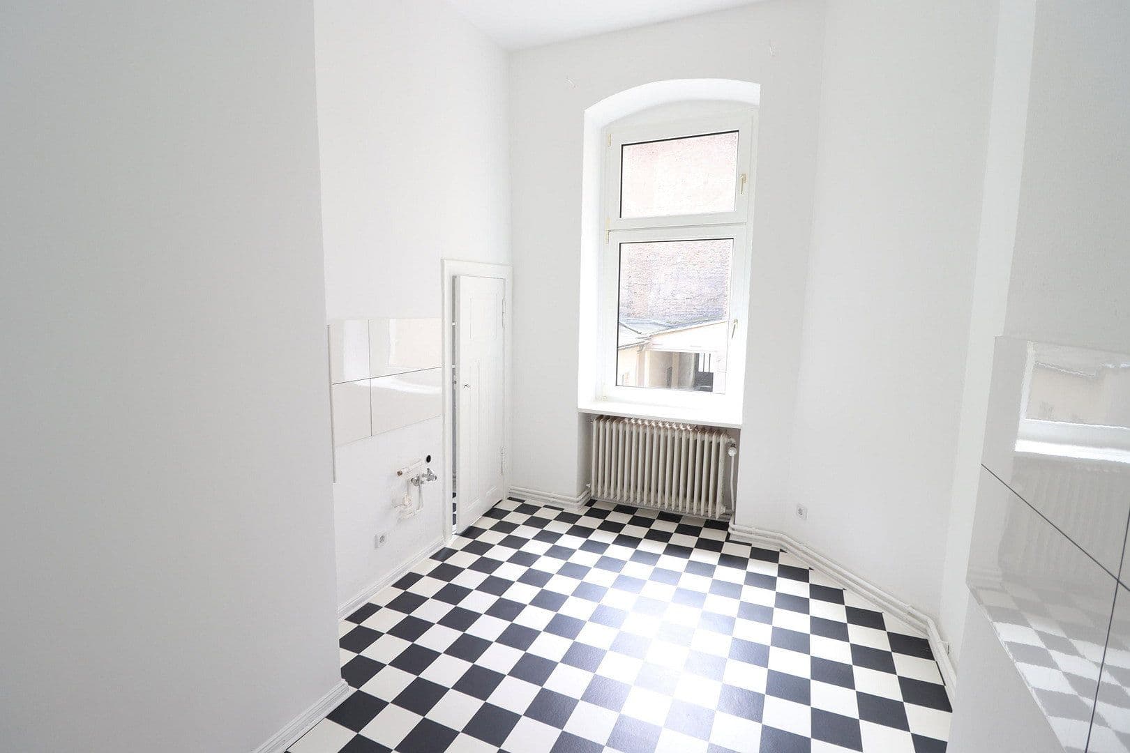 Pronájem bytu 2+1 62 m², Antwerpener Str. 00, Berlin, Berlín Pronájem bytu 2+1 62 m², Antwerpener Str. 00, Berlin, Berlín