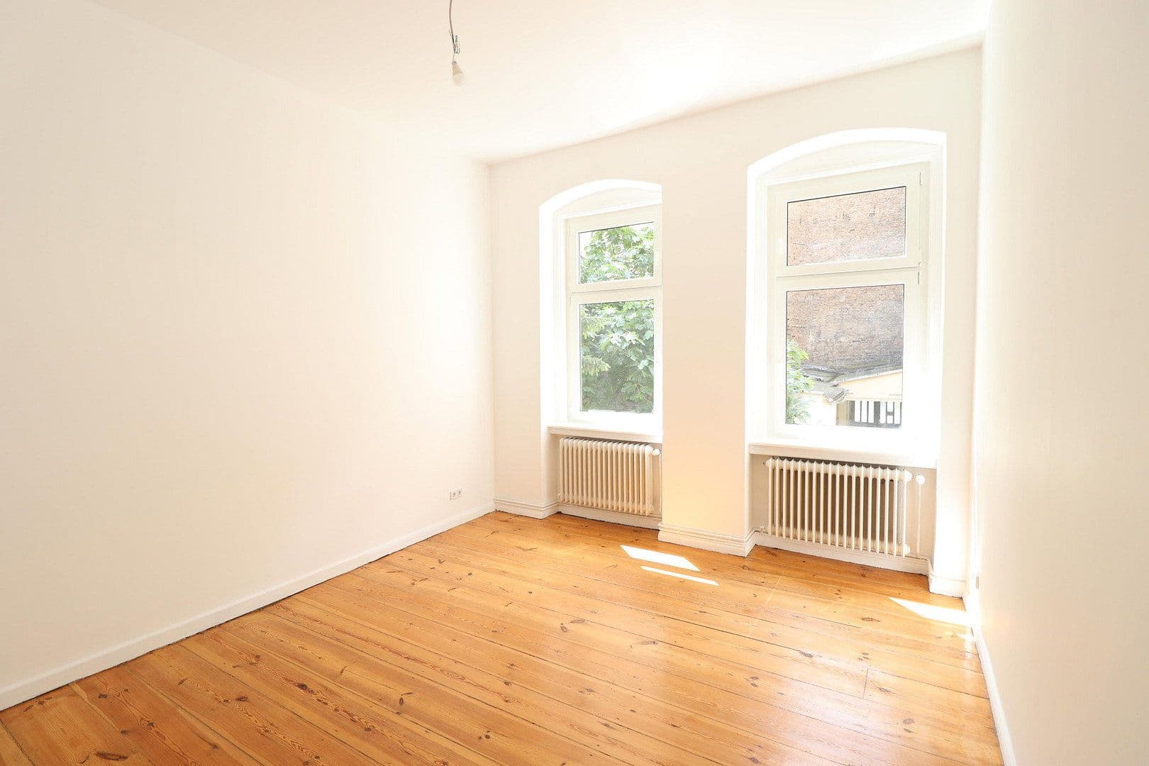 Pronájem bytu 2+1 62 m², Antwerpener Str. 00, Berlin, Berlín Pronájem bytu 2+1 62 m², Antwerpener Str. 00, Berlin, Berlín
