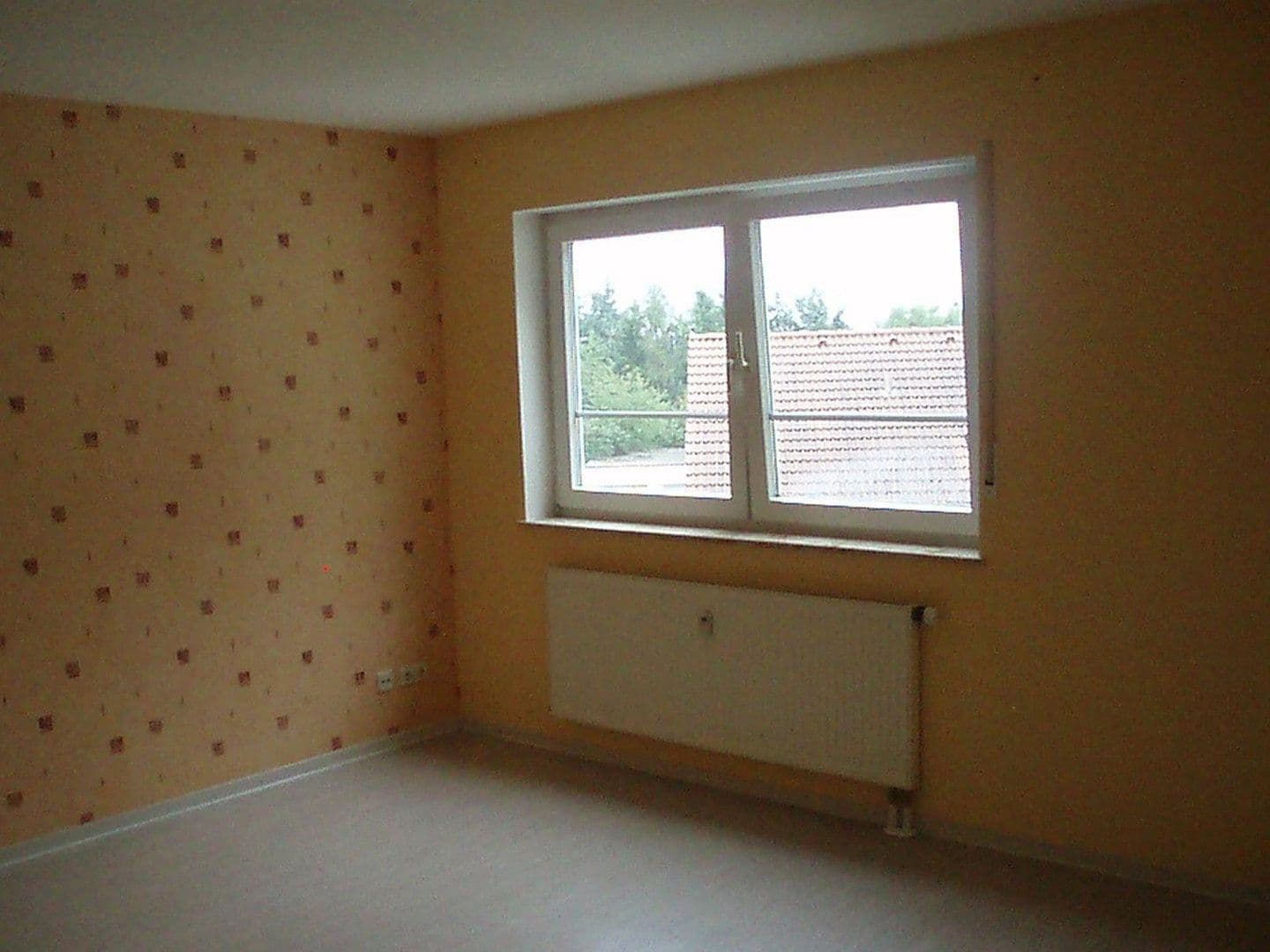 Pronájem bytu 3+1 88 m², Am Rathaus 2/ Friedhofstrasse 1, Kist, Bavorsko Pronájem bytu 3+1 88 m², Am Rathaus 2/ Friedhofstrasse 1, Kist, Bavorsko