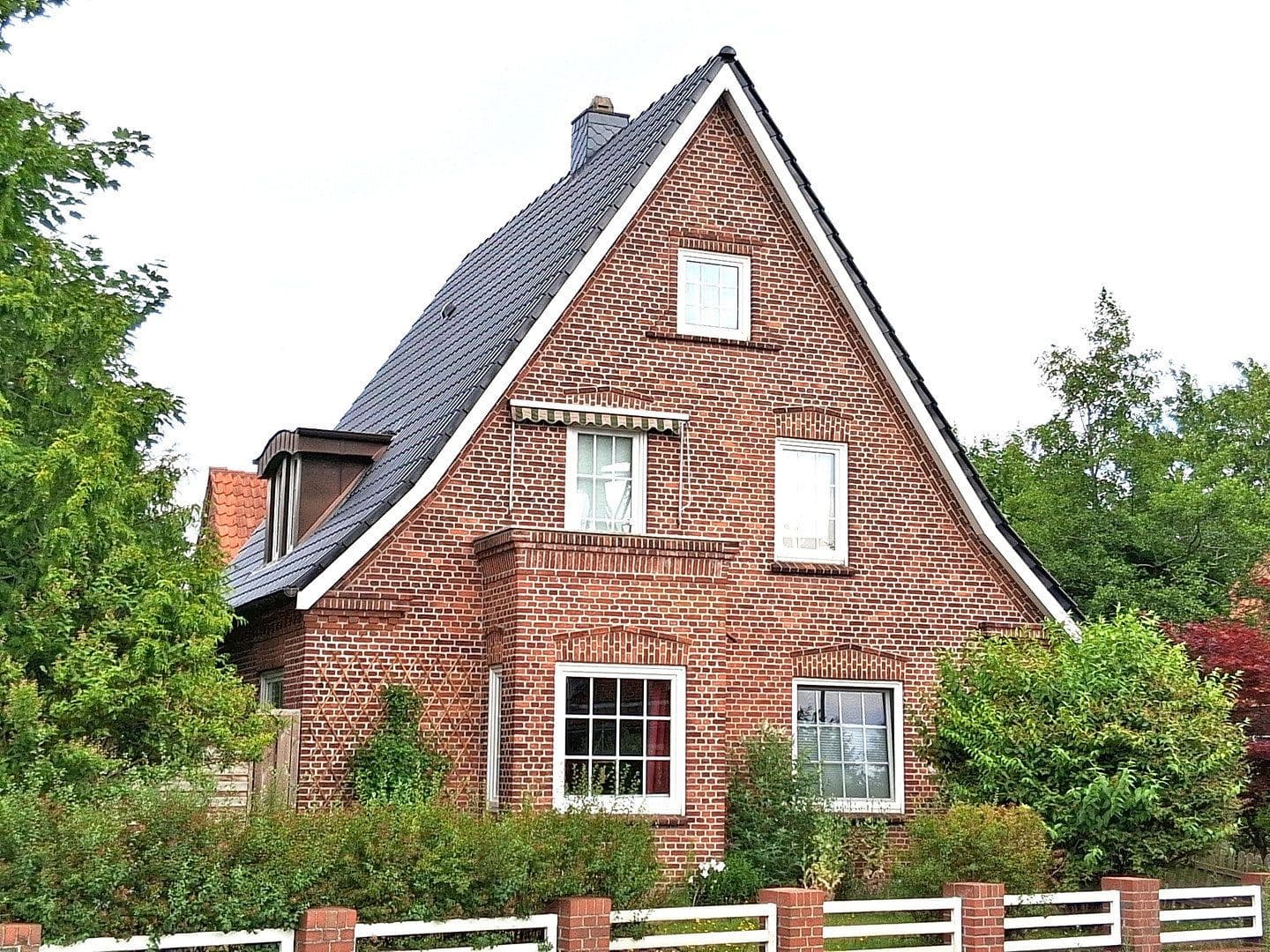 Prodej domu 163 m², pozemek 694 m², Rendsburg, Šlesvicko-Holštýnsko Prodej domu 163 m², pozemek 694 m², Rendsburg, Šlesvicko-Holštýnsko