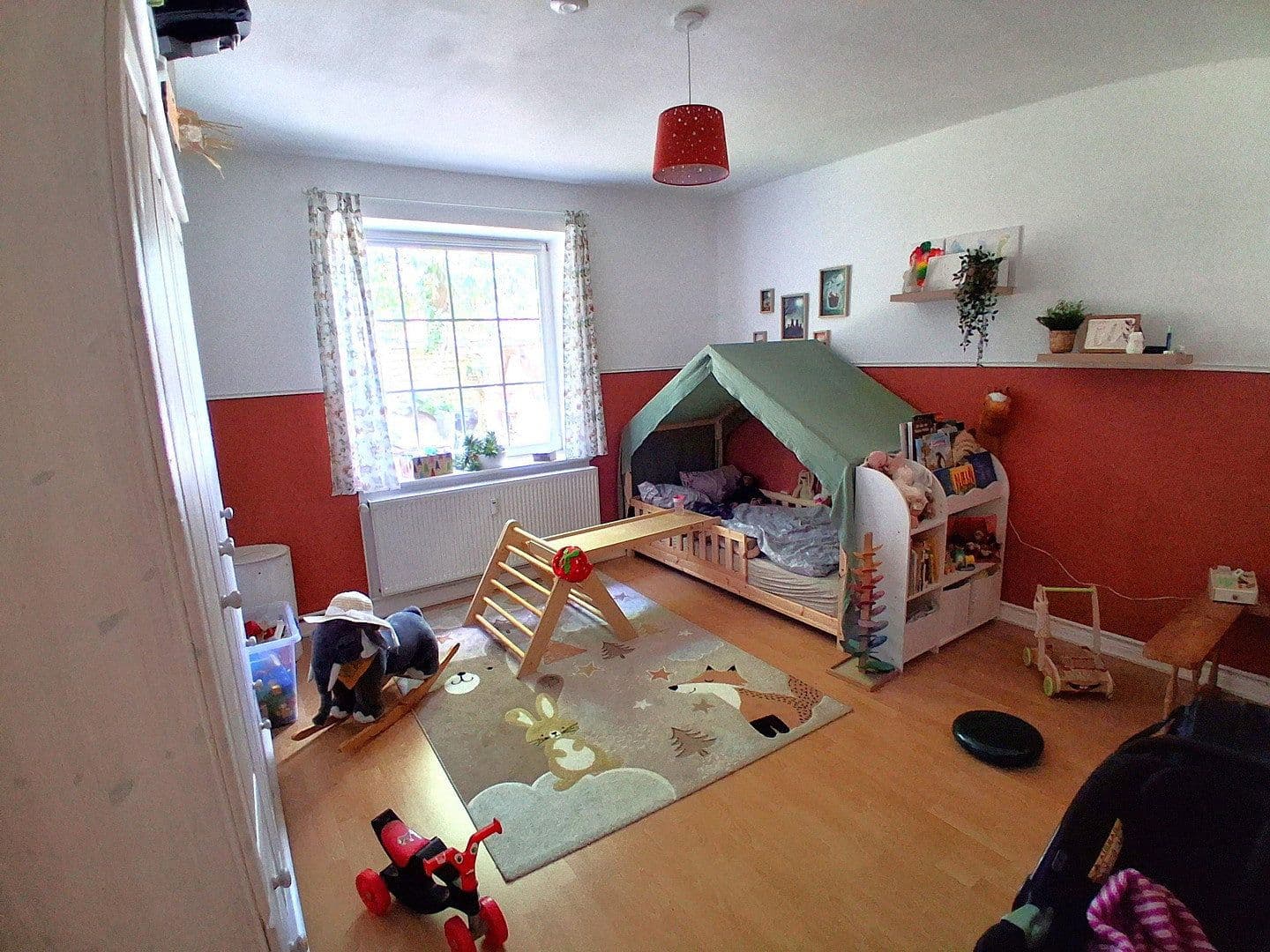 Prodej domu 163 m², pozemek 694 m², Rendsburg, Šlesvicko-Holštýnsko Prodej domu 163 m², pozemek 694 m², Rendsburg, Šlesvicko-Holštýnsko