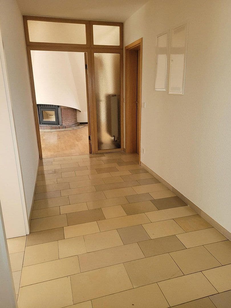 Pronájem domu 280 m², pozemek 260 m², Stuttgart, Bádensko-Württembersko Pronájem domu 280 m², pozemek 260 m², Stuttgart, Bádensko-Württembersko
