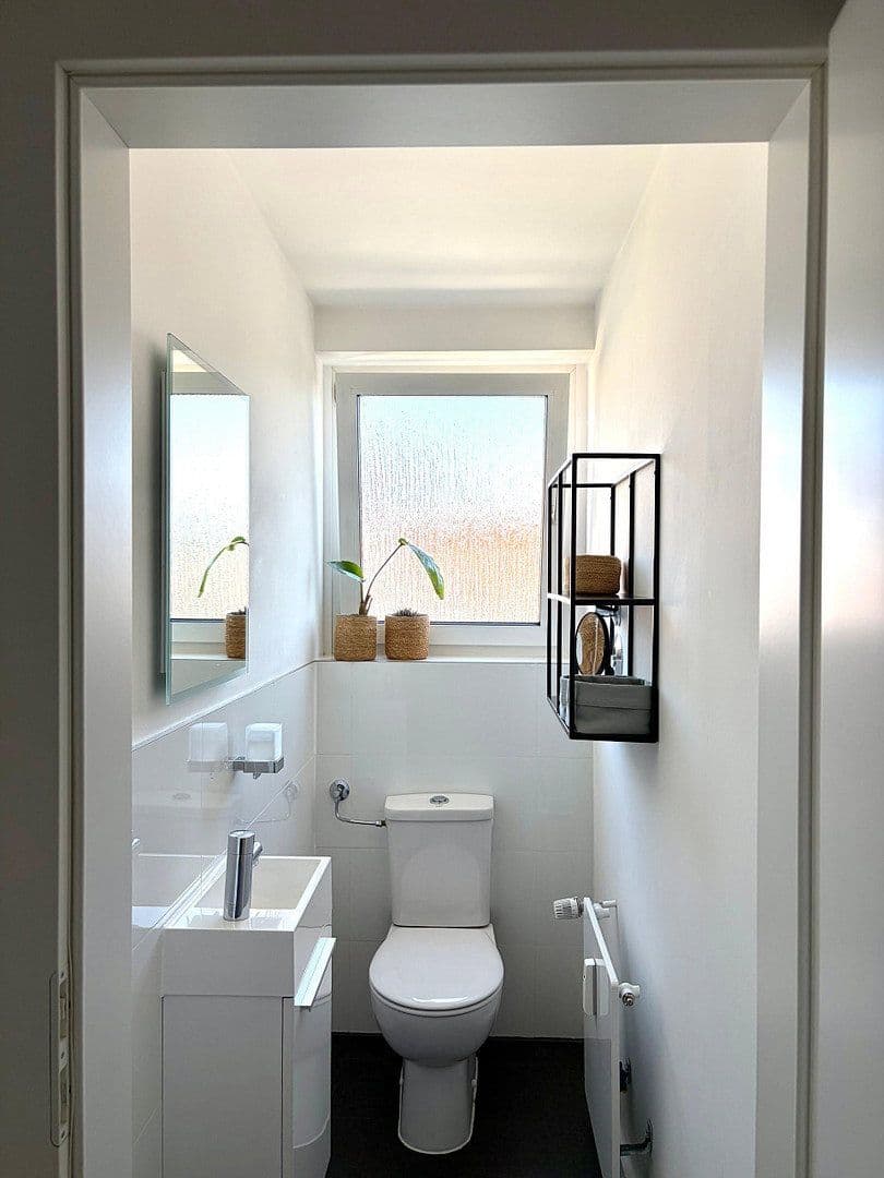 Prodej bytu 4+1 97 m², Stuttgart, Bádensko-Württembersko Prodej bytu 4+1 97 m², Stuttgart, Bádensko-Württembersko