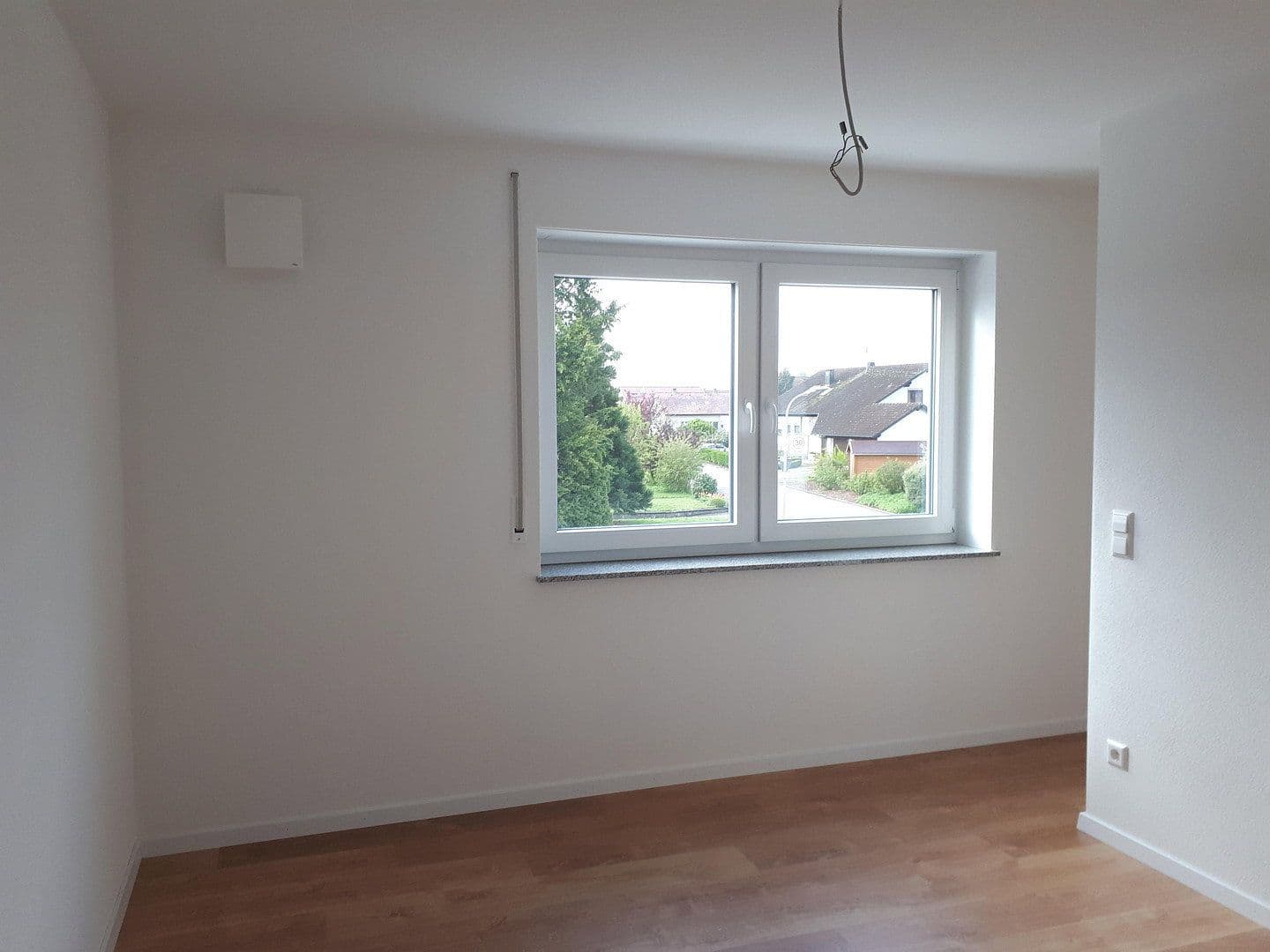 Pronájem domu 155 m², pozemek 418 m², Eutingen im Gäu, Bádensko-Württembersko Pronájem domu 155 m², pozemek 418 m², Eutingen im Gäu, Bádensko-Württembersko