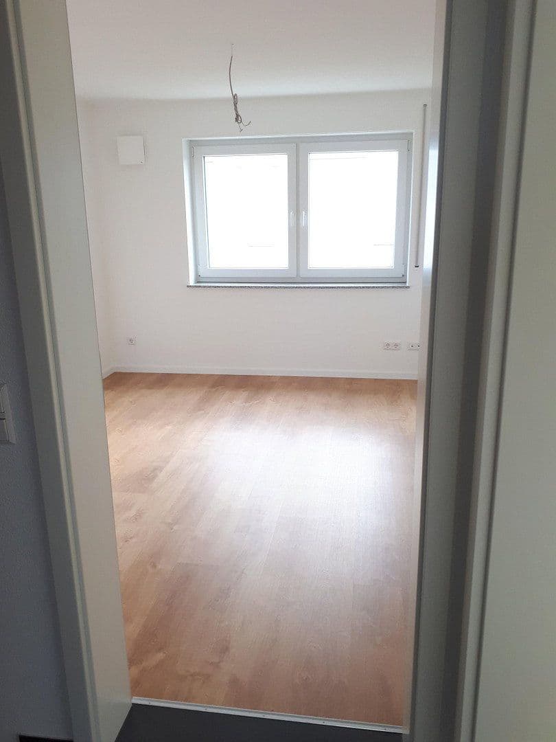 Pronájem domu 155 m², pozemek 418 m², Eutingen im Gäu, Bádensko-Württembersko Pronájem domu 155 m², pozemek 418 m², Eutingen im Gäu, Bádensko-Württembersko