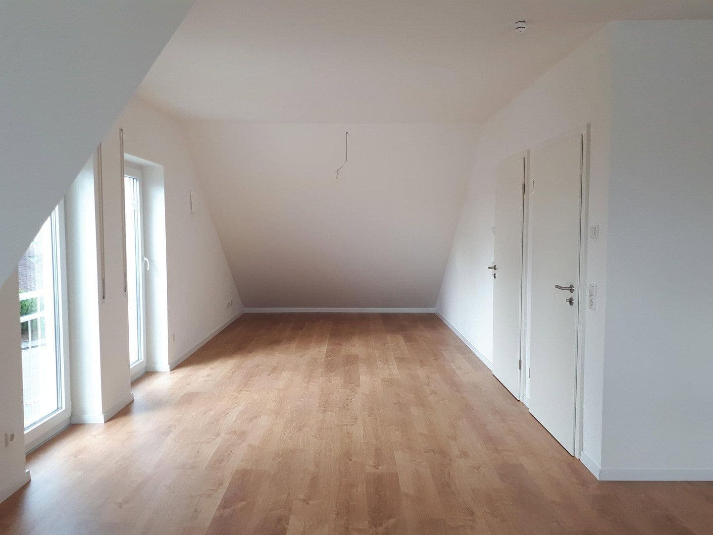 Pronájem domu 155 m², pozemek 418 m², Eutingen im Gäu, Bádensko-Württembersko Pronájem domu 155 m², pozemek 418 m², Eutingen im Gäu, Bádensko-Württembersko