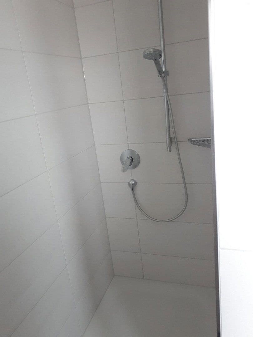 Pronájem domu 155 m², pozemek 418 m², Eutingen im Gäu, Bádensko-Württembersko Pronájem domu 155 m², pozemek 418 m², Eutingen im Gäu, Bádensko-Württembersko
